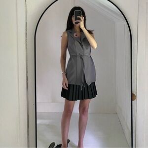 Breakin’ Loose Vintage Y2K Rosette Suit Vest Size 5/6